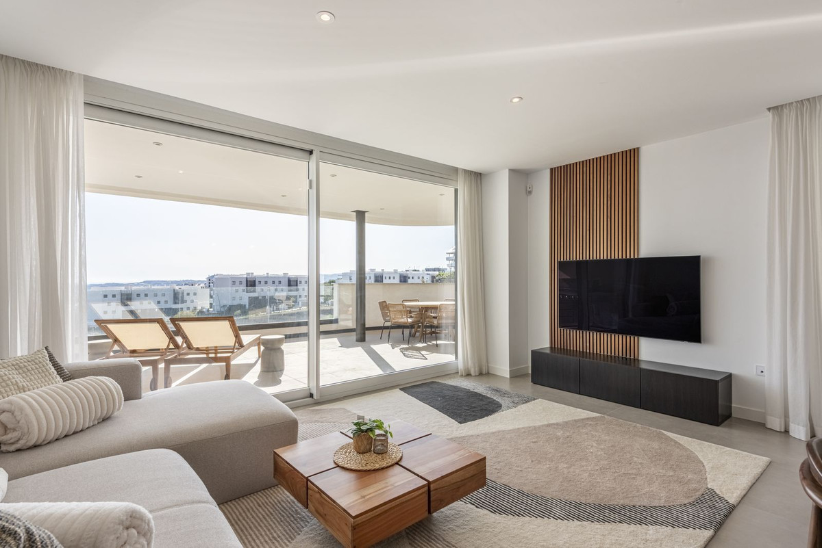 3 Bed Apartment for sale in Higueron Costa Del Sol, Málaga, Spain