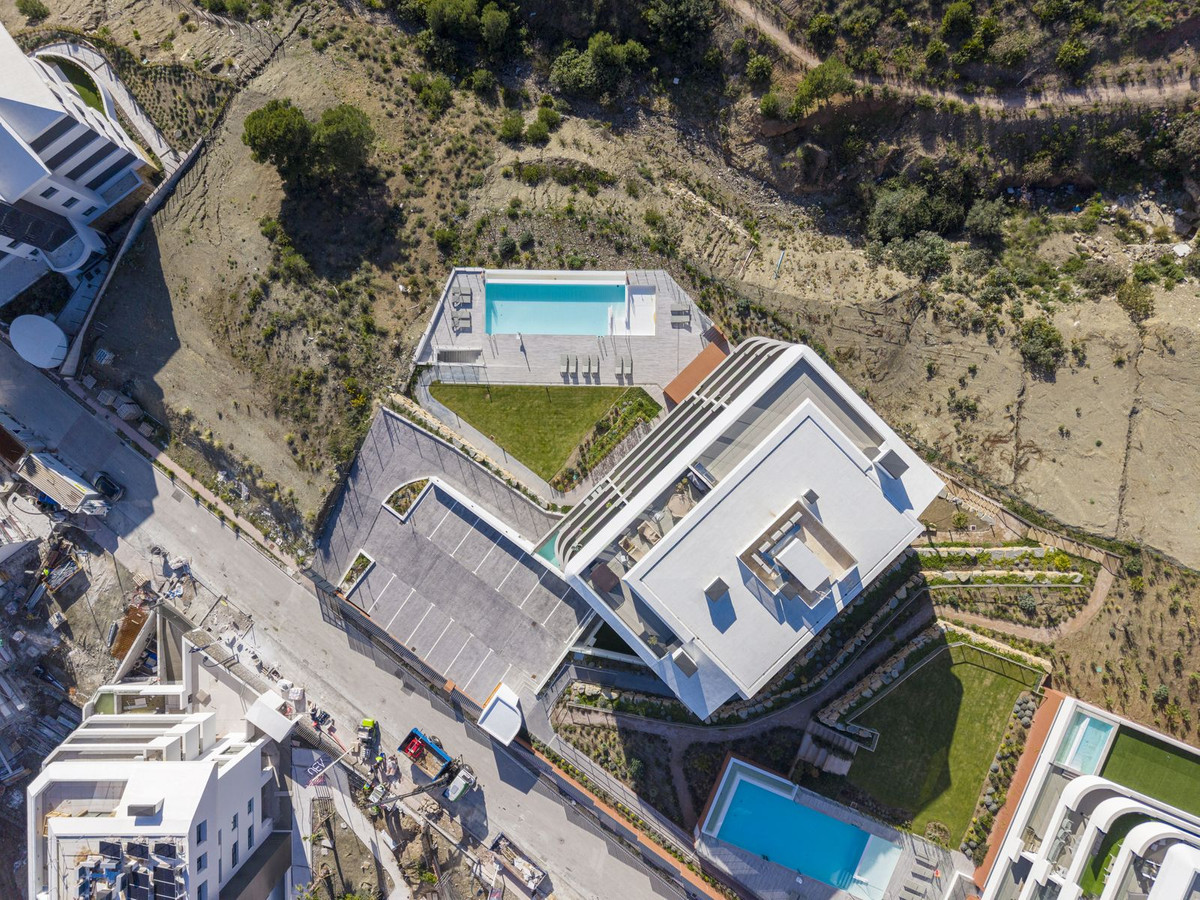 3 Bed Apartment for sale in Higueron Costa Del Sol, Málaga, Spain