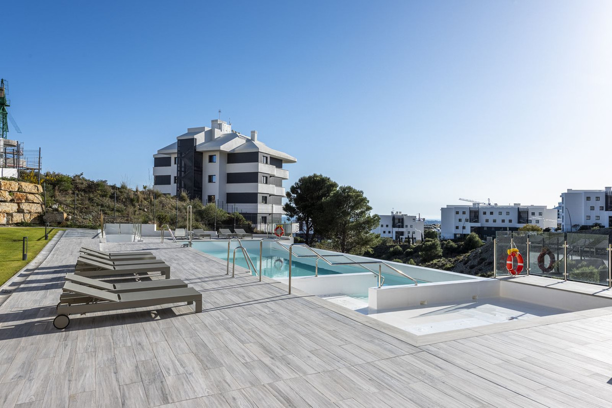 3 Bed Apartment for sale in Higueron Costa Del Sol, Málaga, Spain