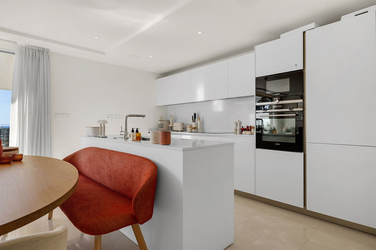 3 Bed Apartment for sale in Nueva Andalucía Costa Del Sol, Málaga, Spain