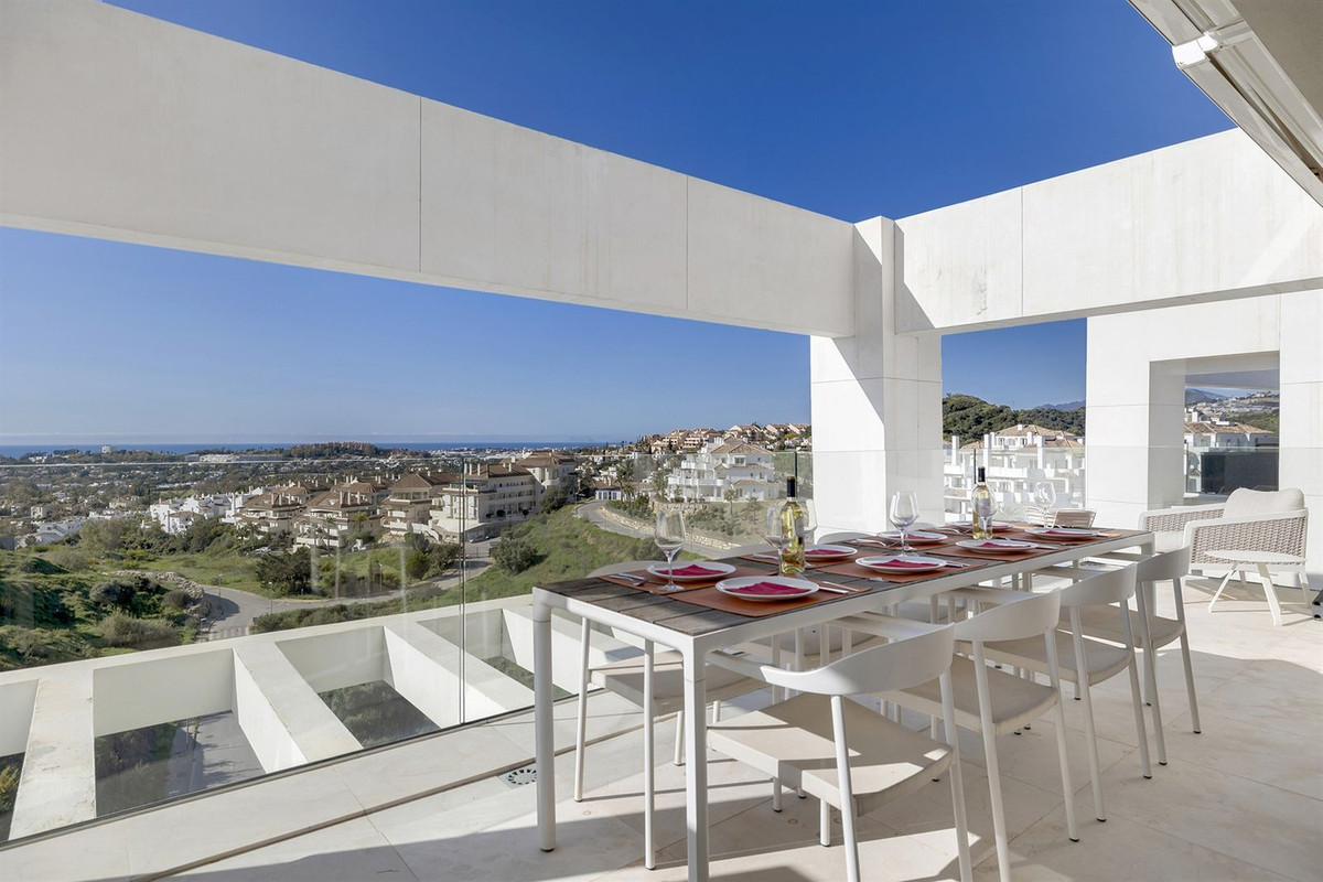 3 Bed Apartment for sale in Nueva Andalucía Costa Del Sol, Málaga, Spain