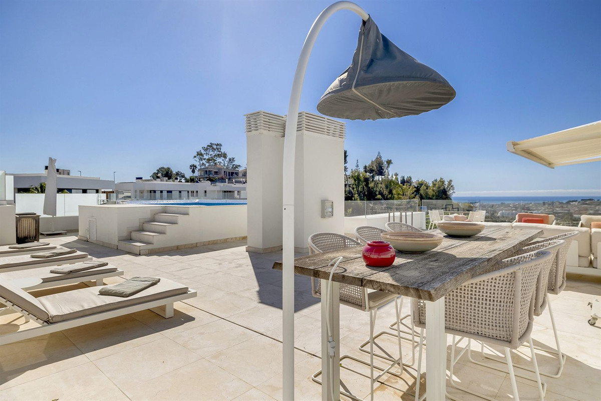 3 Bed Apartment for sale in Nueva Andalucía Costa Del Sol, Málaga, Spain