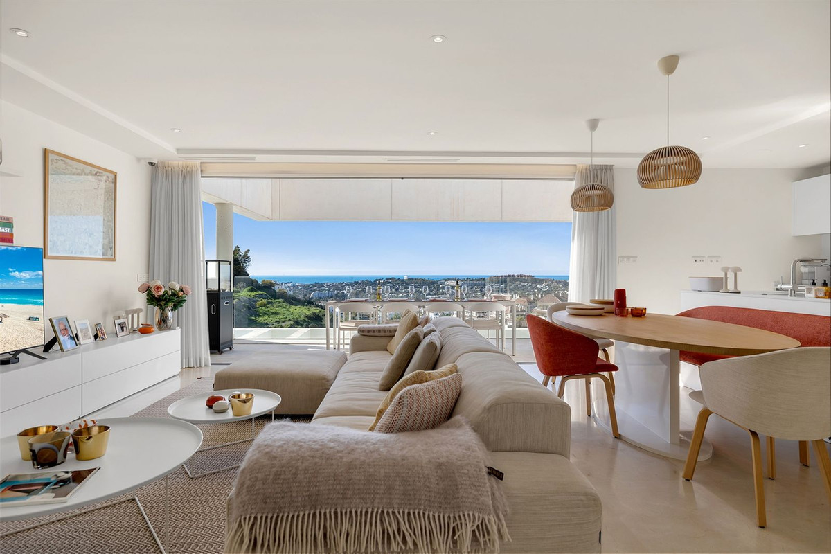 3 Bed Apartment for sale in Nueva Andalucía Costa Del Sol, Málaga, Spain