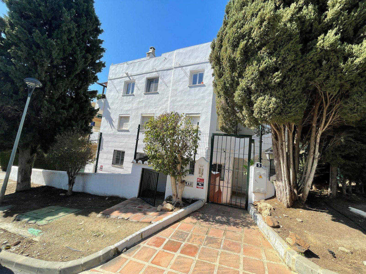 4 Bed Apartment for sale in Mijas Golf Costa Del Sol, Málaga, Spain
