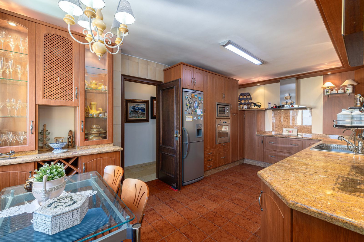 3 Bed Apartment for sale in Benalmadena Costa Del Sol, Málaga, Spain