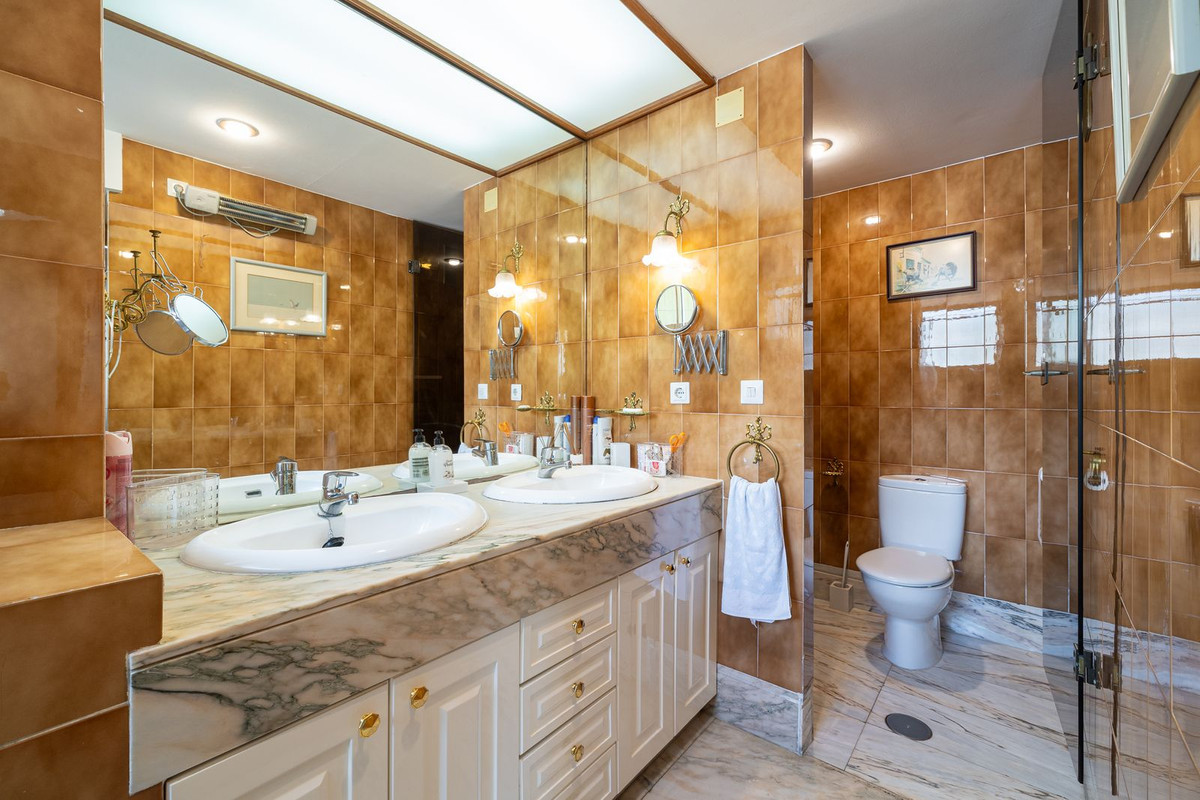 3 Bed Apartment for sale in Benalmadena Costa Del Sol, Málaga, Spain
