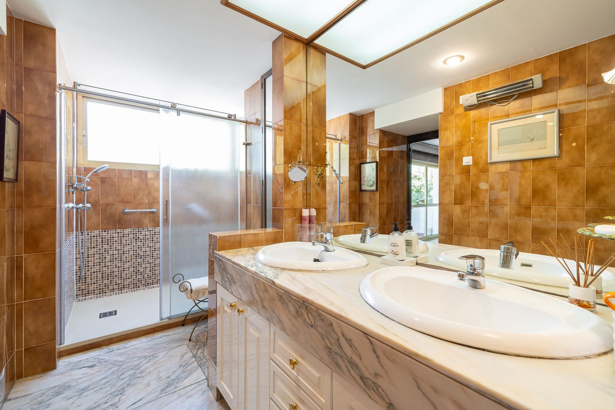 3 Bed Apartment for sale in Benalmadena Costa Del Sol, Málaga, Spain