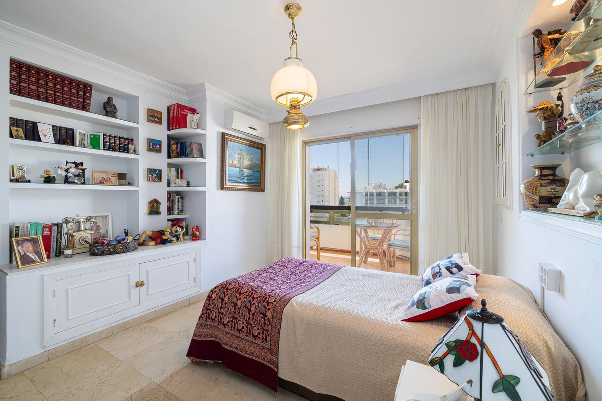 3 Bed Apartment for sale in Benalmadena Costa Del Sol, Málaga, Spain