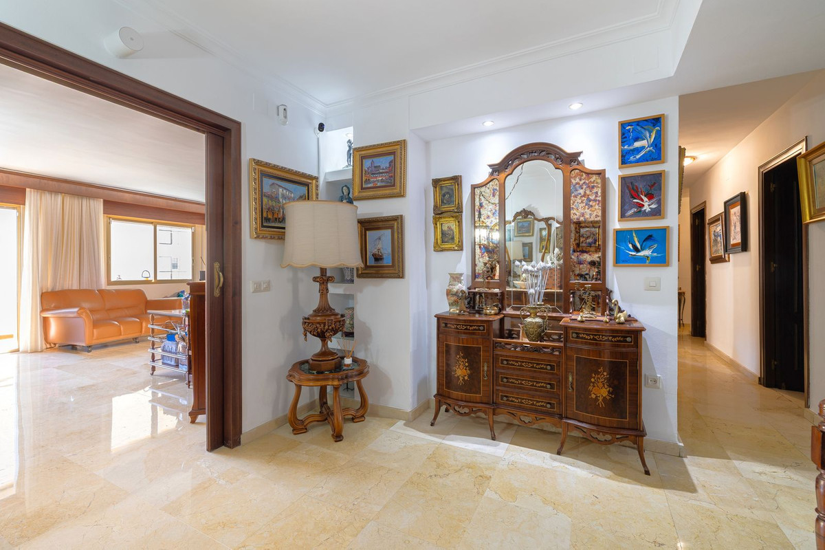 3 Bed Apartment for sale in Benalmadena Costa Del Sol, Málaga, Spain