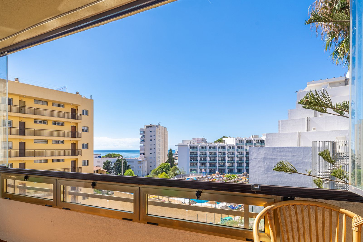 3 Bed Apartment for sale in Benalmadena Costa Del Sol, Málaga, Spain