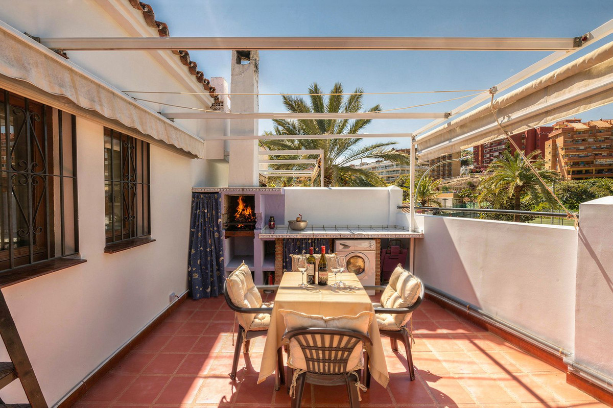 2 Bed Apartment for sale in Benalmadena Costa Del Sol, Málaga, Spain