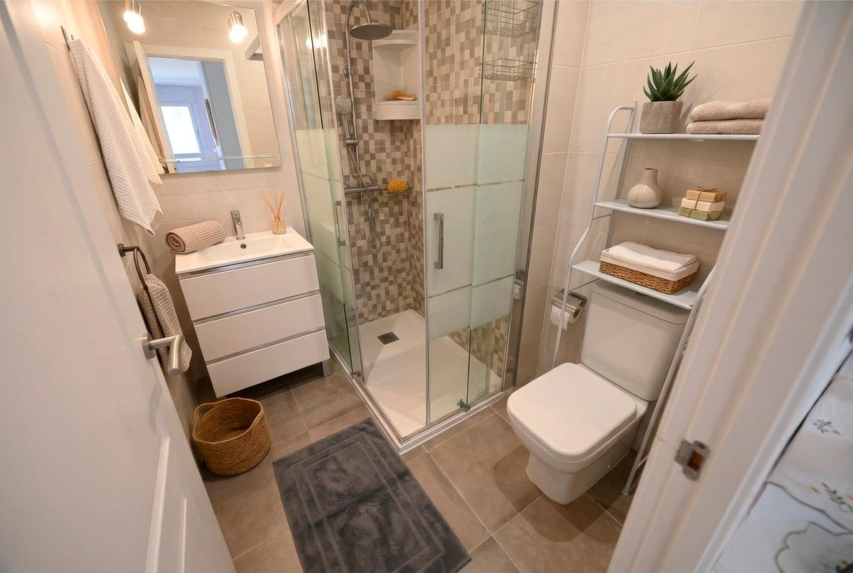 2 Bed Apartment for sale in Benalmadena Costa Del Sol, Málaga, Spain