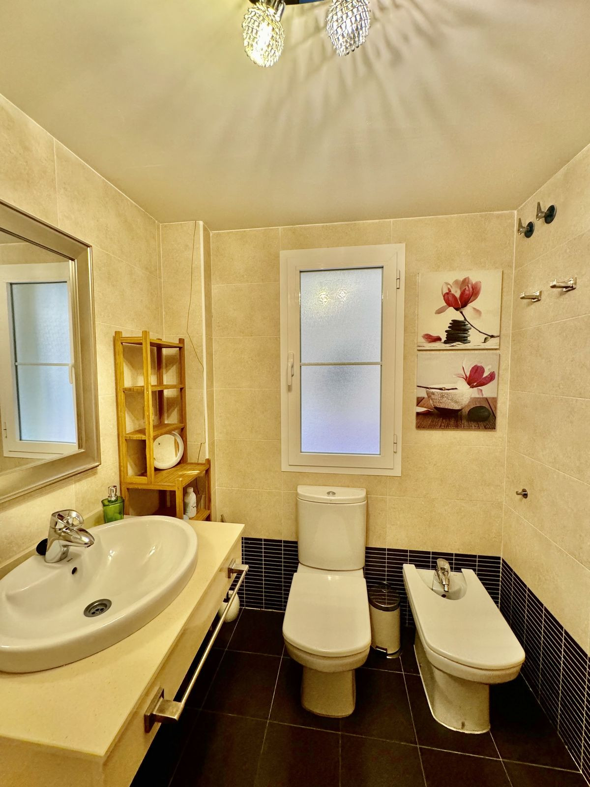 2 Bed Apartment for sale in Estepona Costa Del Sol, Málaga, Spain