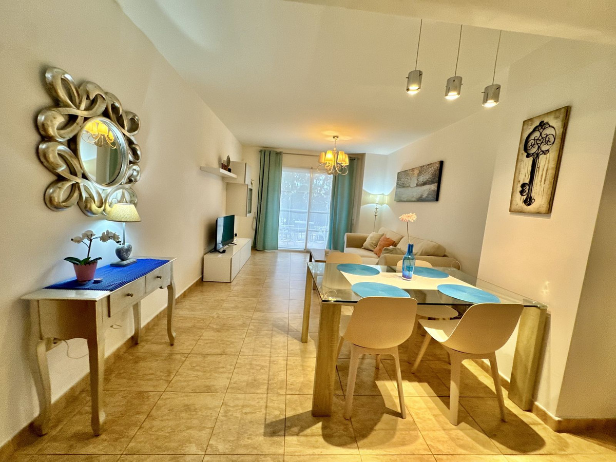 2 Bed Apartment for sale in Estepona Costa Del Sol, Málaga, Spain