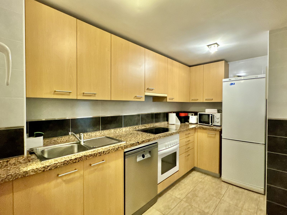 2 Bed Apartment for sale in Estepona Costa Del Sol, Málaga, Spain
