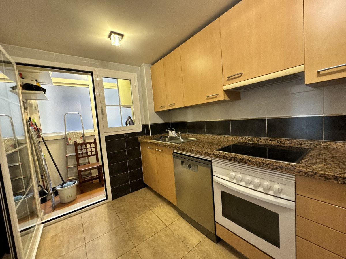 2 Bed Apartment for sale in Estepona Costa Del Sol, Málaga, Spain