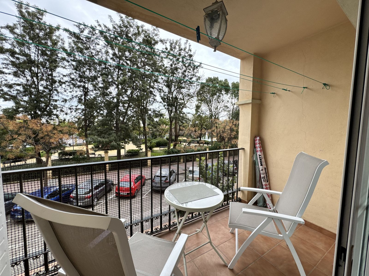 2 Bed Apartment for sale in Estepona Costa Del Sol, Málaga, Spain