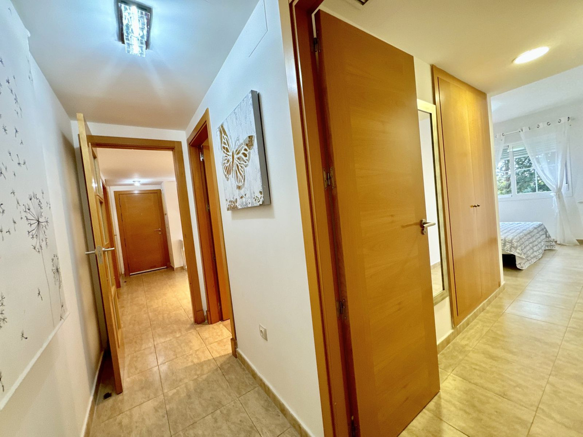 2 Bed Apartment for sale in Estepona Costa Del Sol, Málaga, Spain