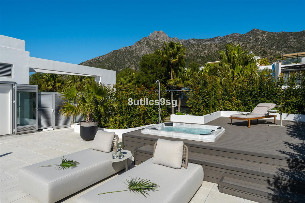 Se vende Pareada de 4 dormitorios en Costa Del Sol, Málaga, España