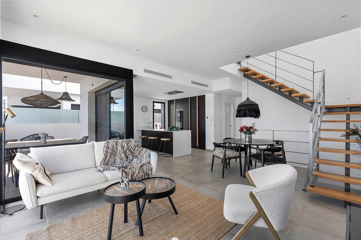 Se vende Villa - Chalet de 3 dormitorios en Costa Blanca, Alicante, España