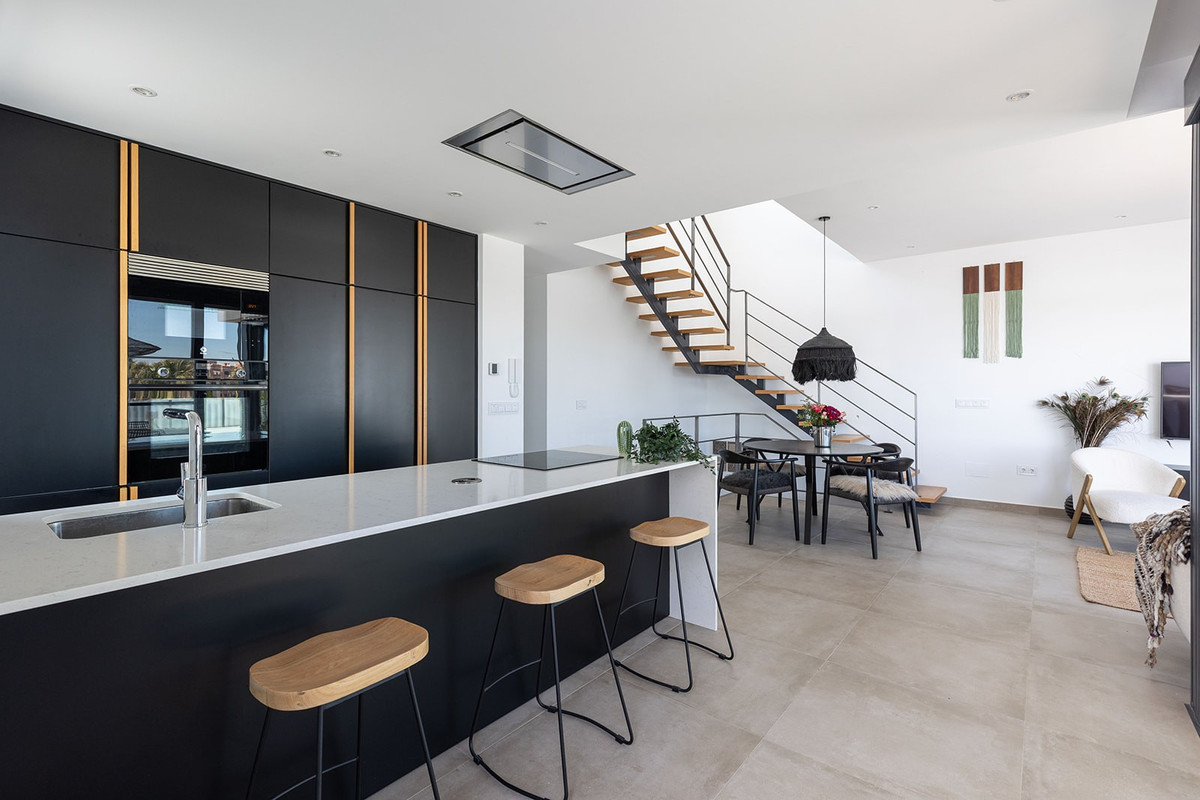 Se vende Villa - Chalet de 3 dormitorios en Costa Blanca, Alicante, España