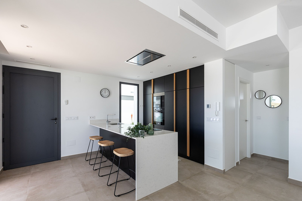 Se vende Villa - Chalet de 3 dormitorios en Costa Blanca, Alicante, España