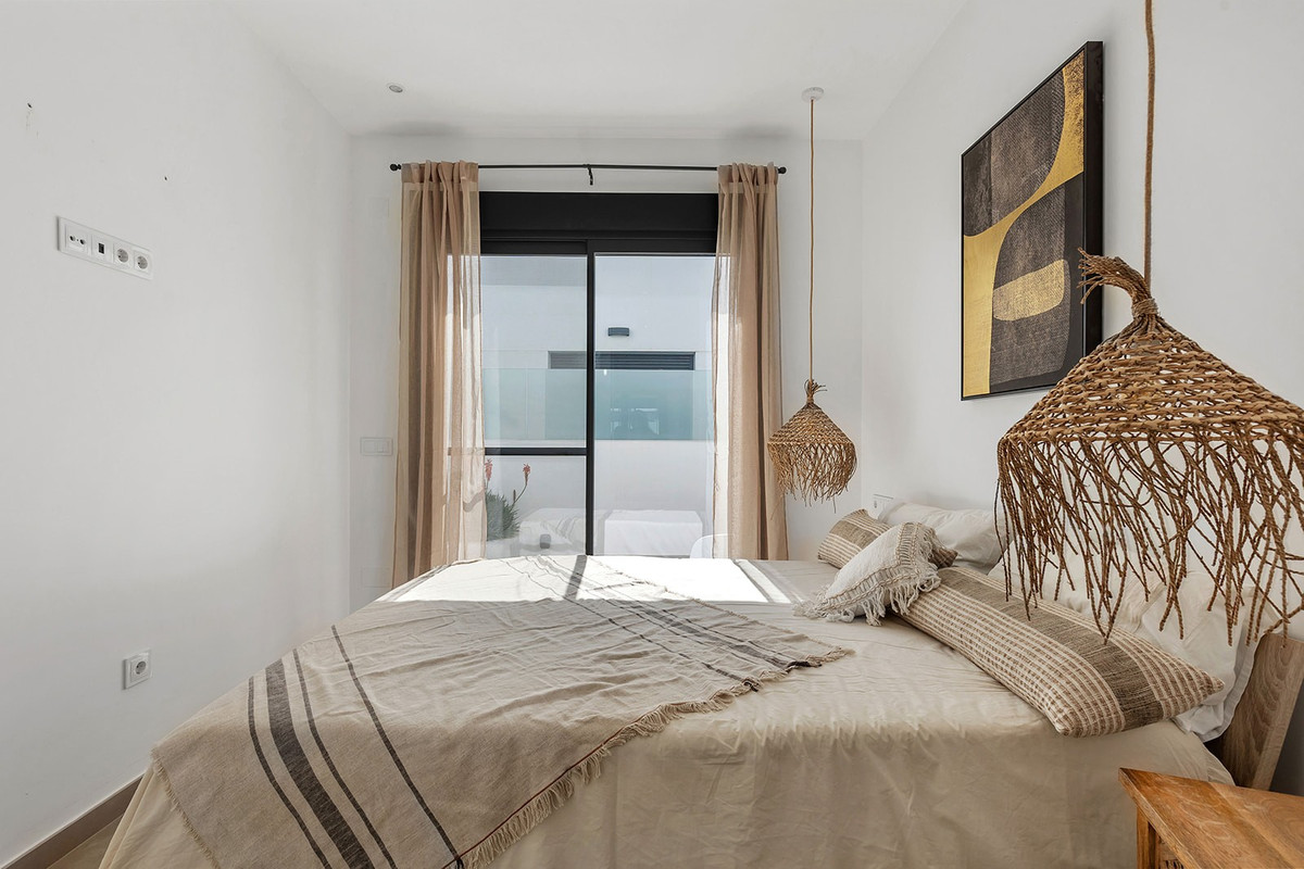 Se vende Villa - Chalet de 3 dormitorios en Costa Blanca, Alicante, España