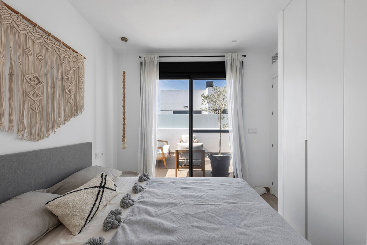 Se vende Villa - Chalet de 3 dormitorios en Costa Blanca, Alicante, España