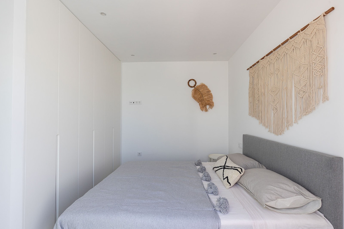 Se vende Villa - Chalet de 3 dormitorios en Costa Blanca, Alicante, España