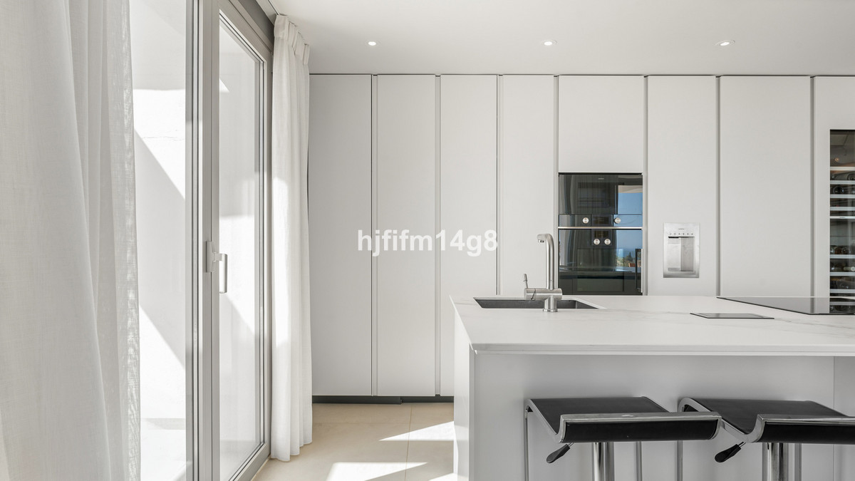 3 Bed Apartment for sale in Nueva Andalucía Costa Del Sol, Málaga, Spain