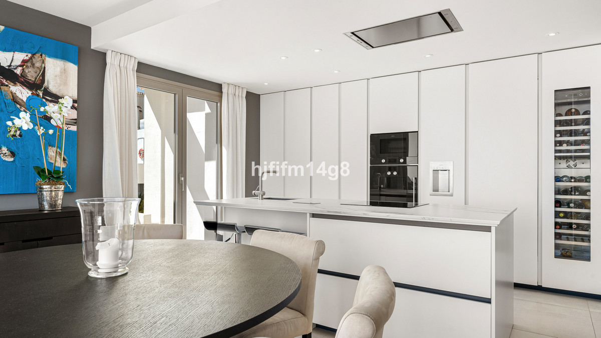 3 Bed Apartment for sale in Nueva Andalucía Costa Del Sol, Málaga, Spain
