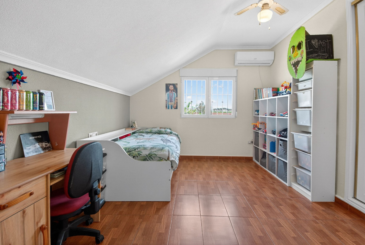 Se vende Finca - Cortijo de 5 dormitorios en Costa Blanca, Alicante, España