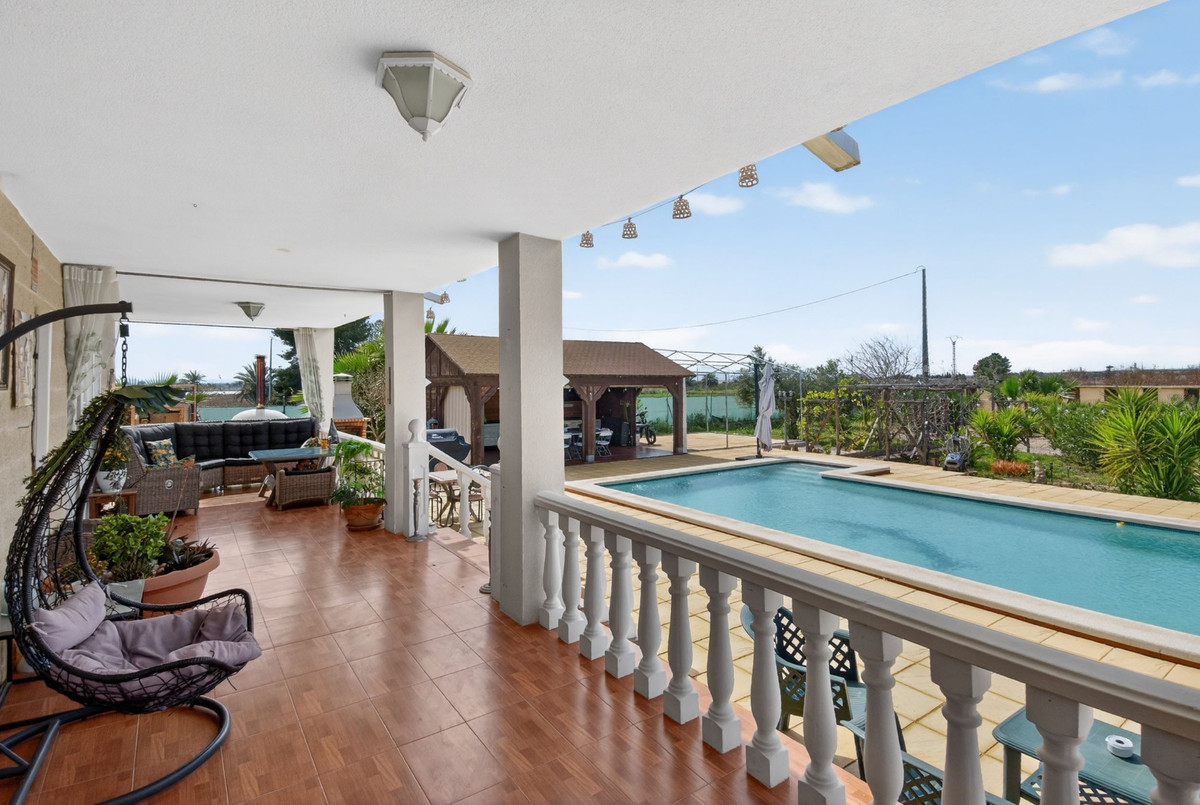 Se vende Finca - Cortijo de 5 dormitorios en Costa Blanca, Alicante, España