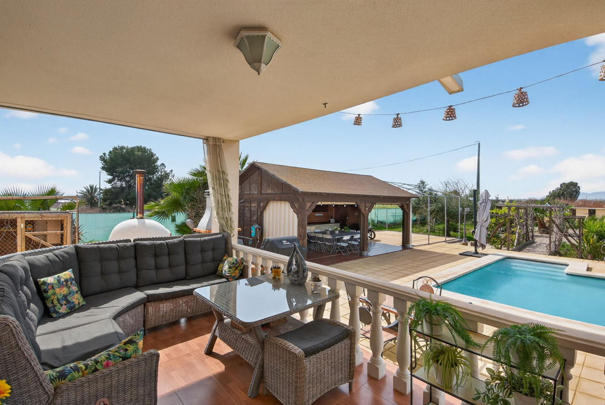 Se vende Finca - Cortijo de 5 dormitorios en Costa Blanca, Alicante, España