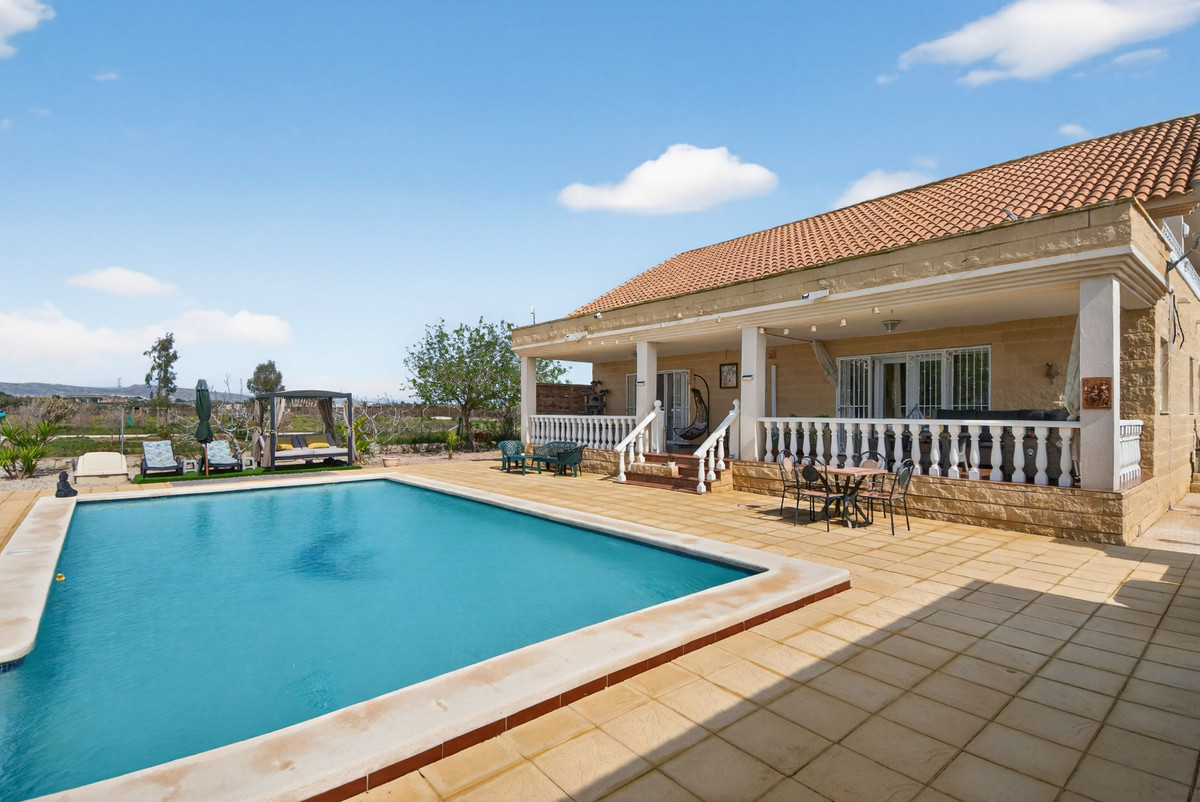Se vende Finca - Cortijo de 5 dormitorios en Costa Blanca, Alicante, España