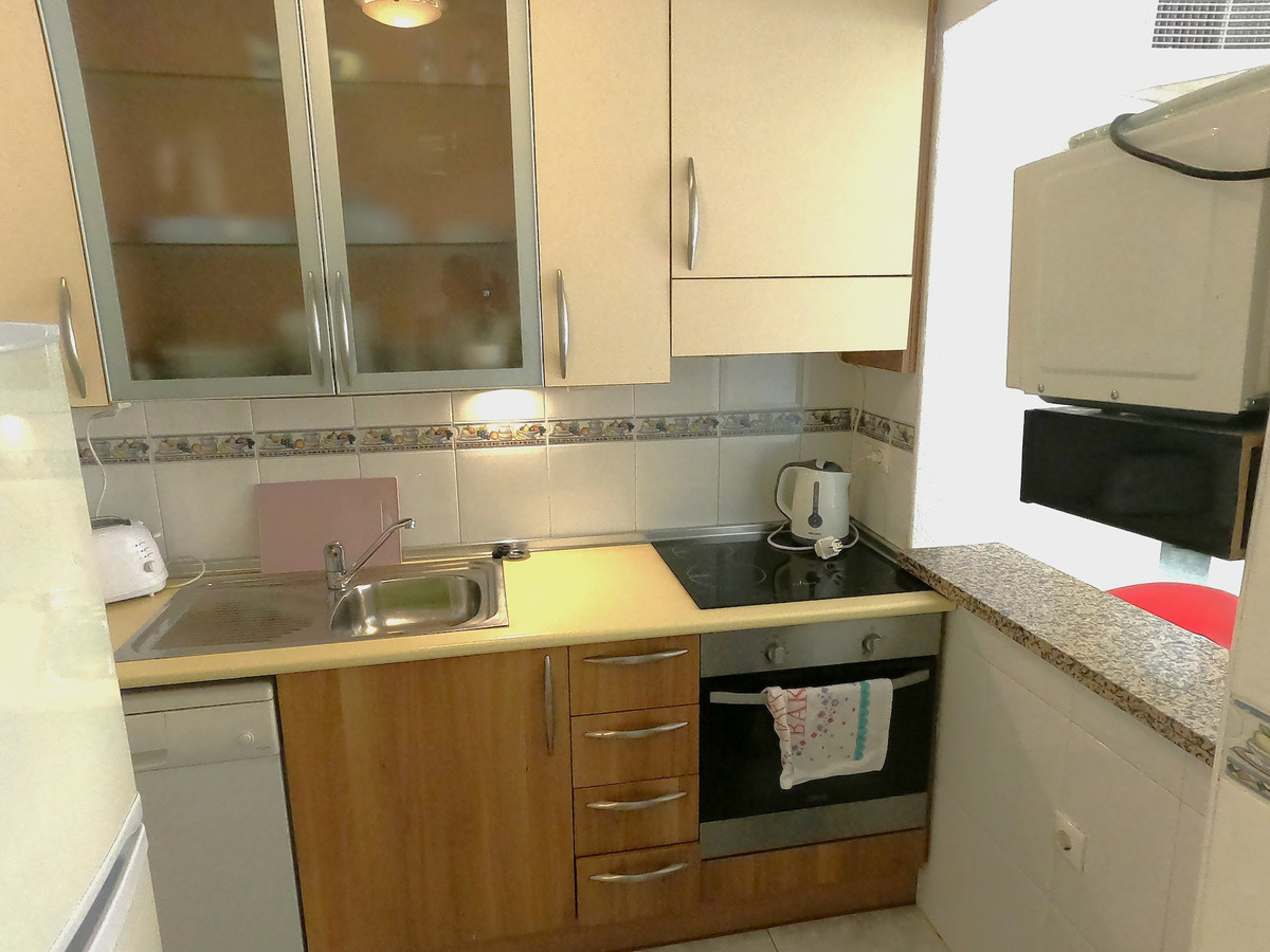 Se vende Apartamento Planta Media de 2 dormitorios en Costa Blanca, Alicante, España