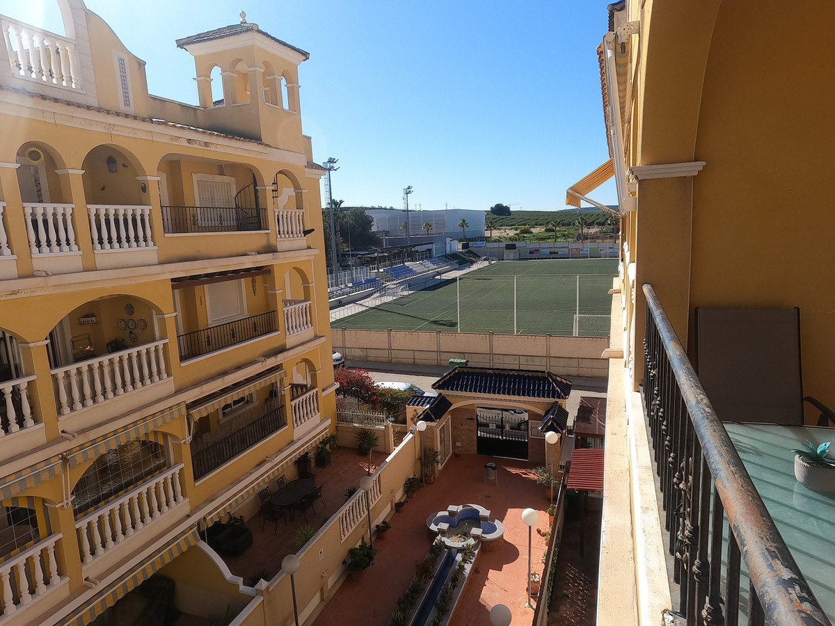 Se vende Apartamento Planta Media de 2 dormitorios en Costa Blanca, Alicante, España