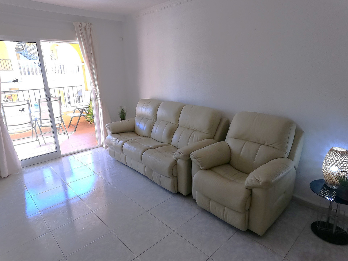 Se vende Apartamento Planta Media de 2 dormitorios en Costa Blanca, Alicante, España