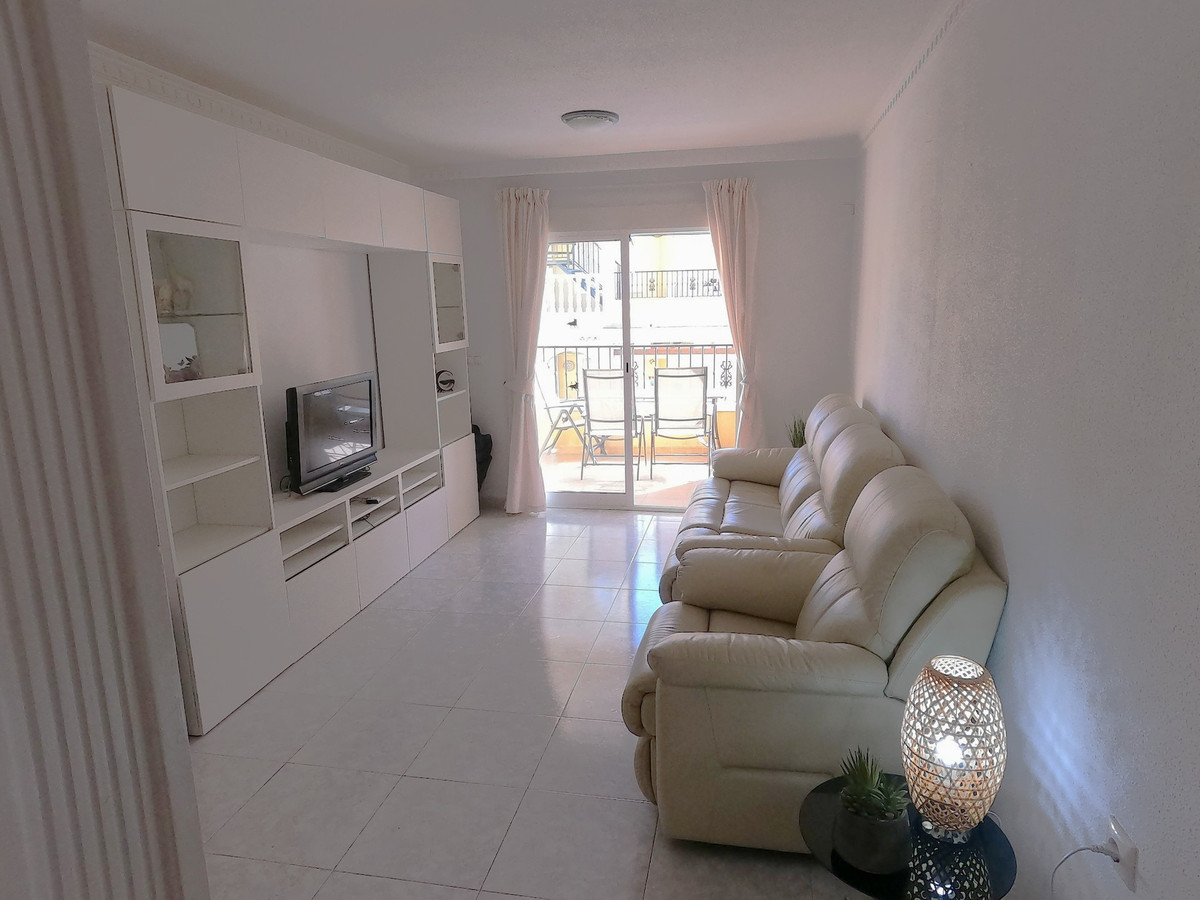 Se vende Apartamento Planta Media de 2 dormitorios en Costa Blanca, Alicante, España
