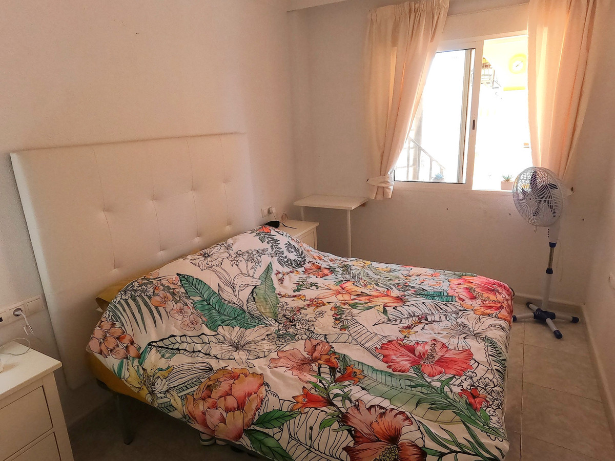 Se vende Apartamento Planta Media de 2 dormitorios en Costa Blanca, Alicante, España