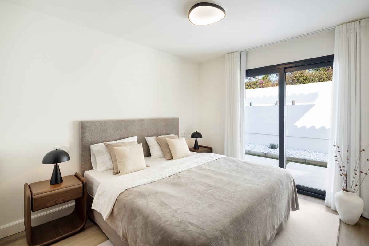 Se vende Villa - Chalet de 4 dormitorios en Costa Del Sol, Málaga, España