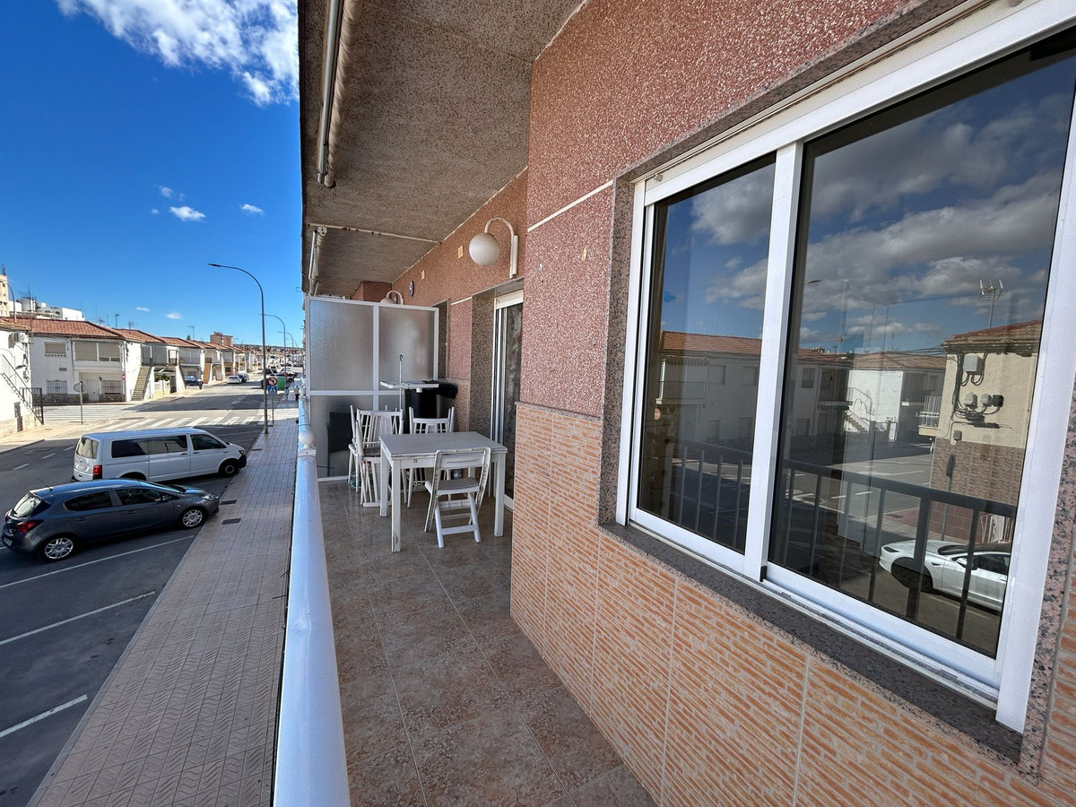Se vende Apartamento Planta Media de 3 dormitorios en Costa Blanca, Alicante, España