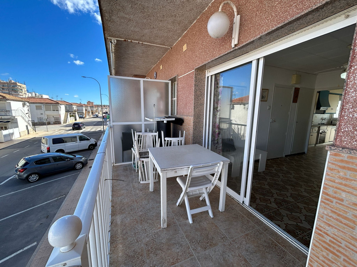 Se vende Apartamento Planta Media de 3 dormitorios en Costa Blanca, Alicante, España