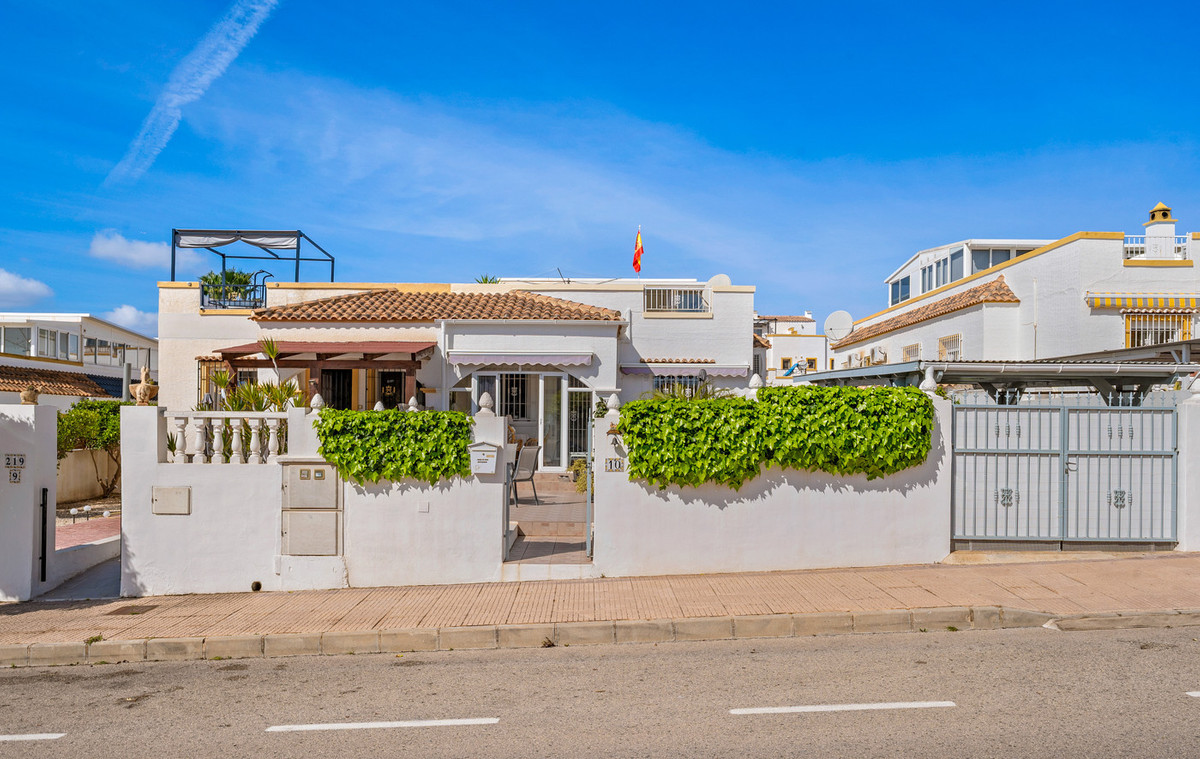 3 Bed Townhouse for sale in La Marina Costa Blanca, Alicante, Spain
