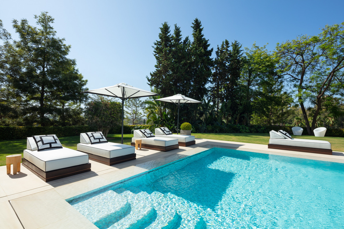 Se vende Villa - Chalet de 6 dormitorios en Costa Del Sol, Málaga, España