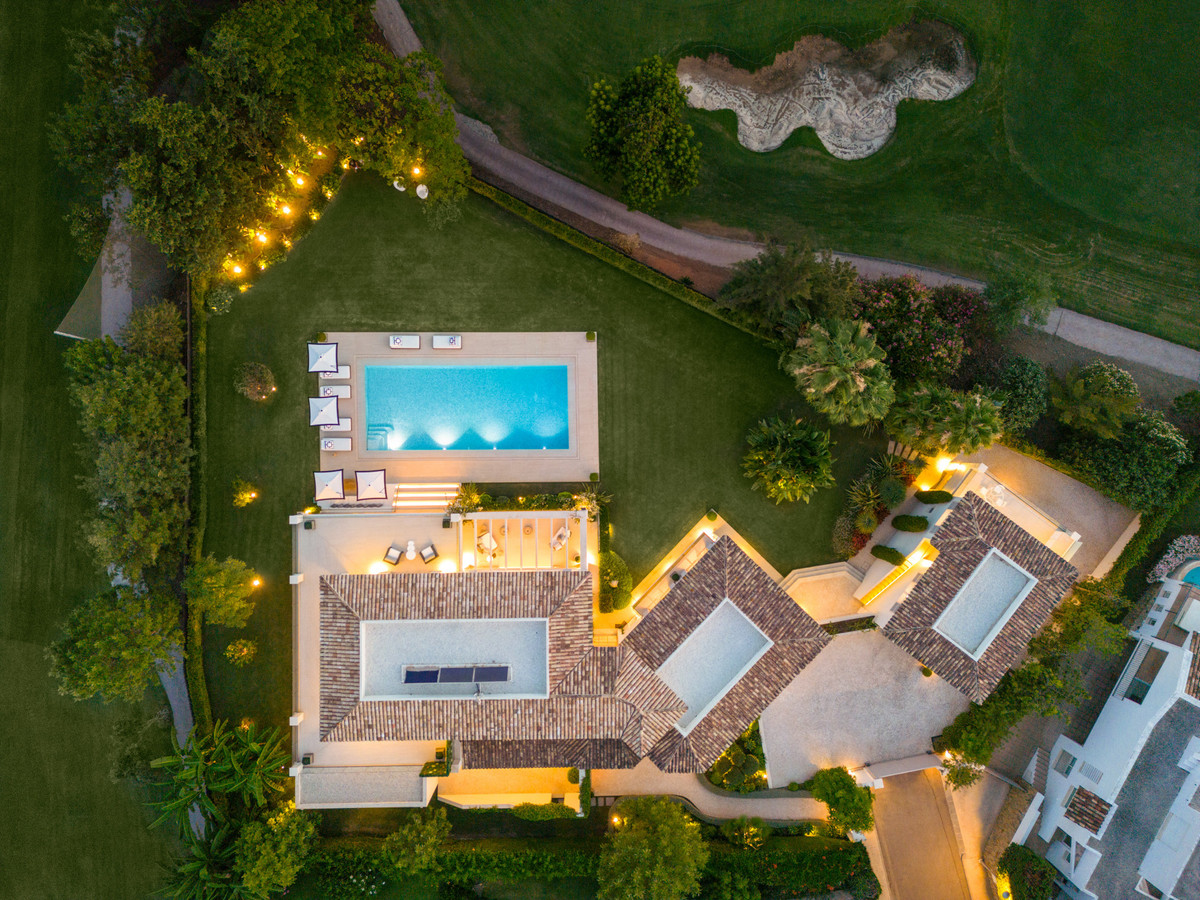 Se vende Villa - Chalet de 6 dormitorios en Costa Del Sol, Málaga, España