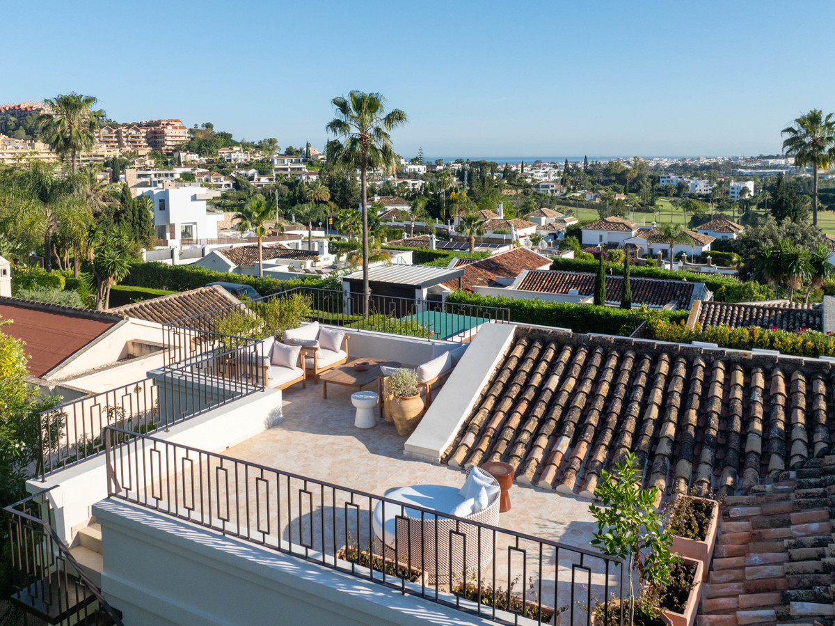 Se vende Villa - Chalet de 4 dormitorios en Costa Del Sol, Málaga, España