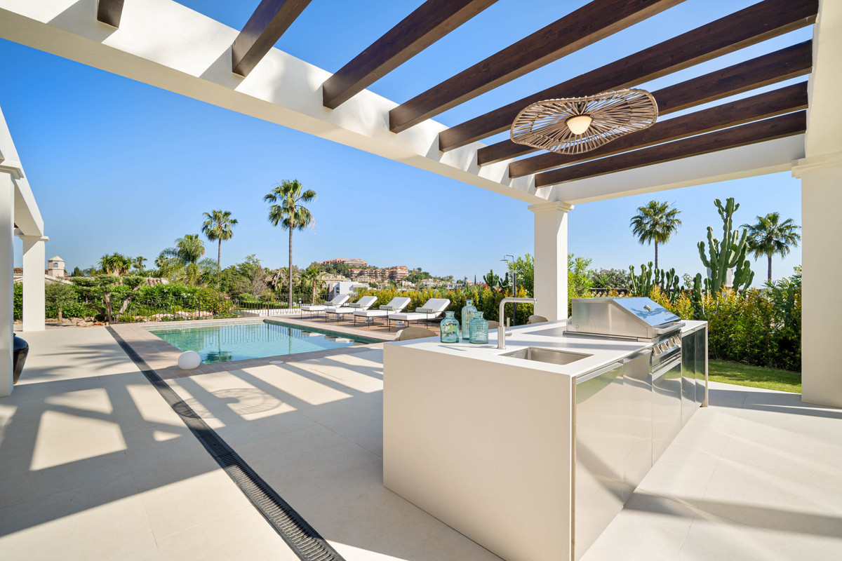 Se vende Villa - Chalet de 4 dormitorios en Costa Del Sol, Málaga, España
