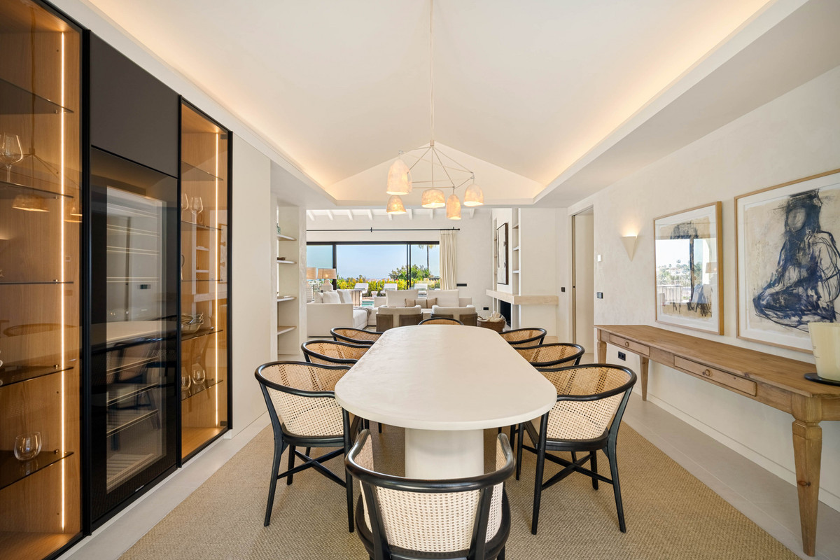 Se vende Villa - Chalet de 4 dormitorios en Costa Del Sol, Málaga, España