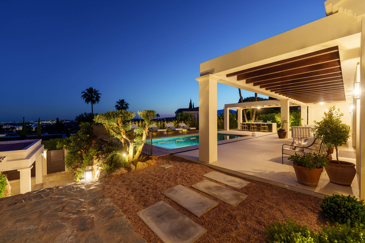 Se vende Villa - Chalet de 4 dormitorios en Costa Del Sol, Málaga, España